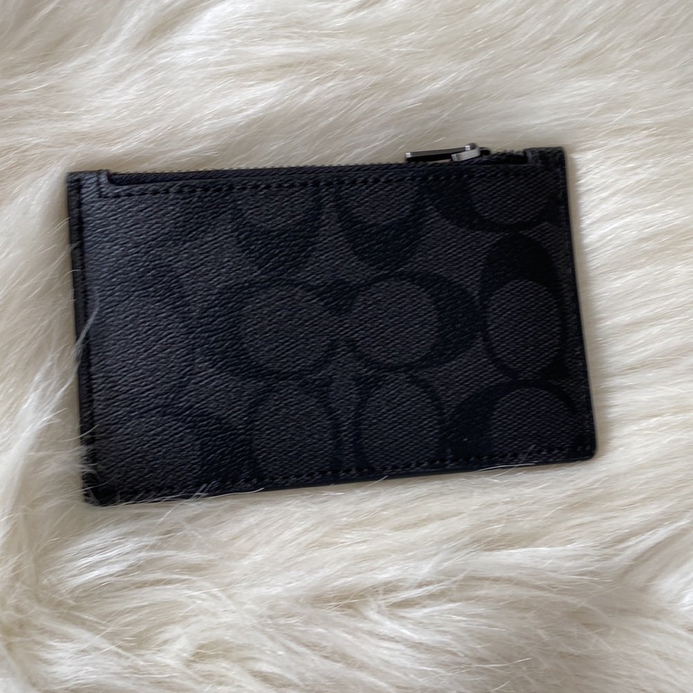 Coach Coardcase in Signature Canvas - Picture 2 of 4